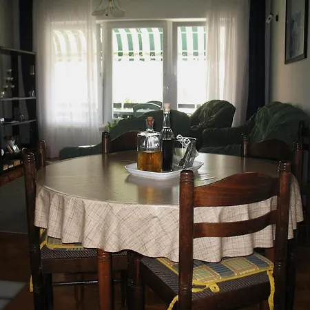 Apartment M